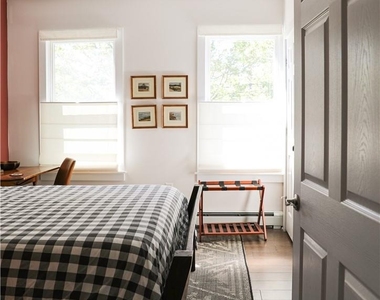 272 Main Street - Photo Thumbnail 11