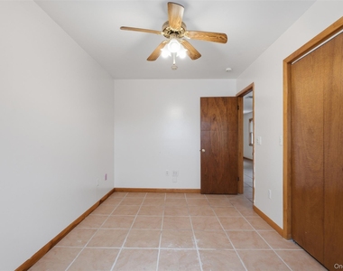 200 North Street - Photo Thumbnail 7