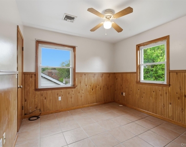 200 North Street - Photo Thumbnail 9