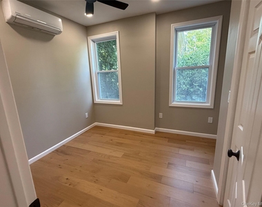 66 Delafield Street - Photo Thumbnail 8