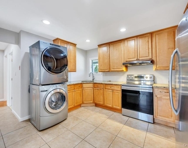 153 Sunrise Lane - Photo Thumbnail 5