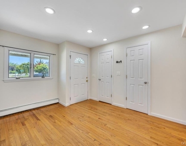 153 Sunrise Lane - Photo Thumbnail 7