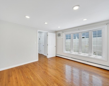 153 Sunrise Lane - Photo Thumbnail 10