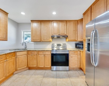 153 Sunrise Lane - Photo Thumbnail 4