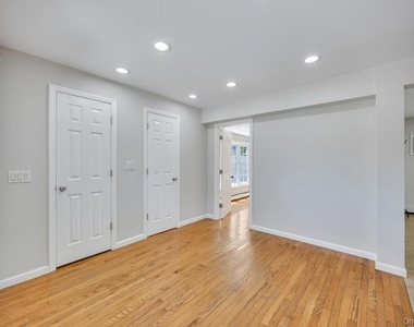 153 Sunrise Lane - Photo Thumbnail 6
