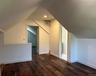 346 Meadow Avenue - Photo Thumbnail 14