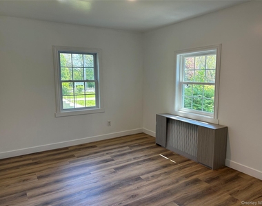 346 Meadow Avenue - Photo Thumbnail 11