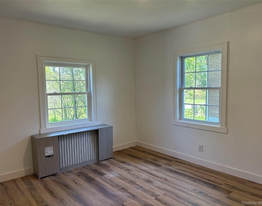 346 Meadow Avenue - Photo Thumbnail 9