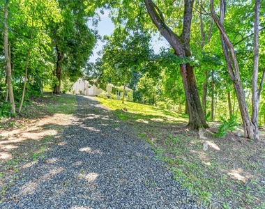 68 Mulford Avenue - Photo Thumbnail 24