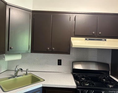 77-24 252nd Street - Photo Thumbnail 2