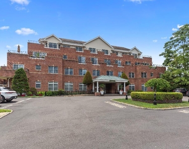 1 Portico Ct - Photo Thumbnail 1