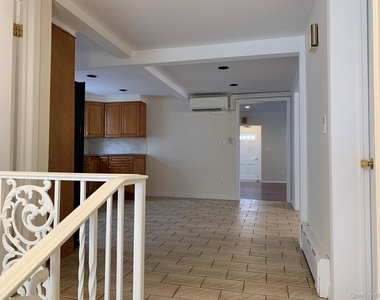 24 Hall Avenue - Photo Thumbnail 5