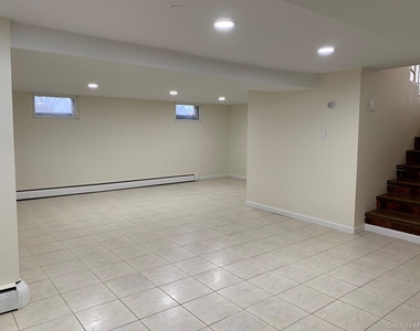 24 Hall Avenue - Photo Thumbnail 24