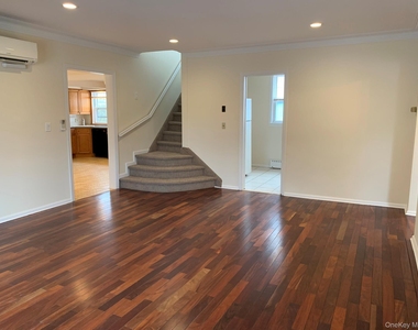 24 Hall Avenue - Photo Thumbnail 2