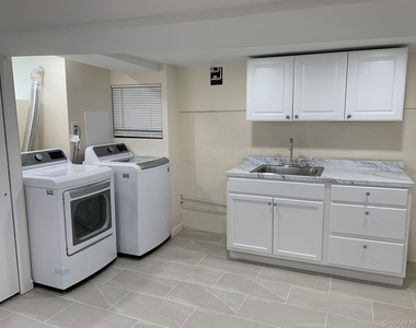 24 Hall Avenue - Photo Thumbnail 26