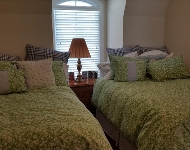 129 W Main Street - Photo Thumbnail 18