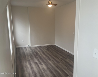 120 Philip Street - Photo Thumbnail 12