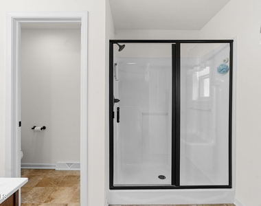 4b Inglewood Drive - Photo Thumbnail 18