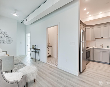 21 Station Place - Photo Thumbnail 27