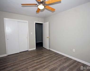1 Orchid Court - Photo Thumbnail 15