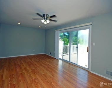 1 Orchid Court - Photo Thumbnail 3