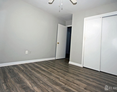 1 Orchid Court - Photo Thumbnail 17