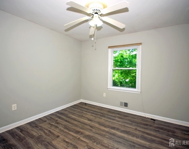 1 Orchid Court - Photo Thumbnail 16