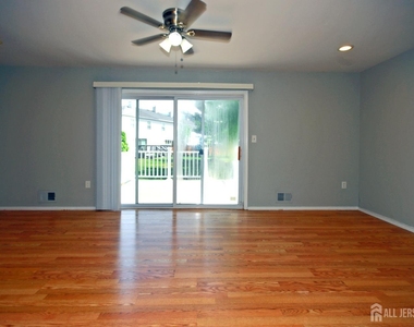1 Orchid Court - Photo Thumbnail 2