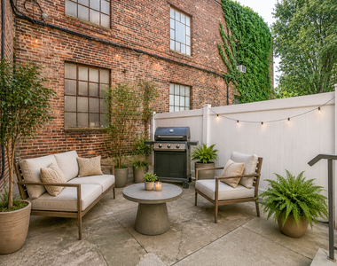 327 Manhattan Avenue - Photo Thumbnail 1
