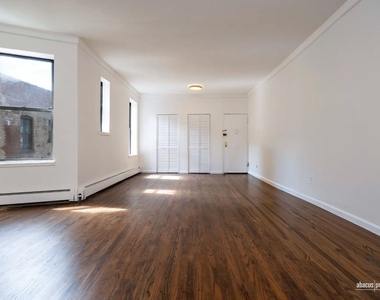 2116 Dorchester Road - Photo Thumbnail 4