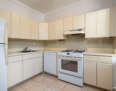 2116 Dorchester Road - Photo Thumbnail 8