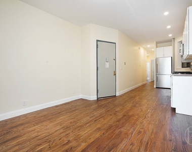 504 E 118th Street - Photo Thumbnail 2