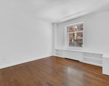 100 W 58th Street - Photo Thumbnail 9
