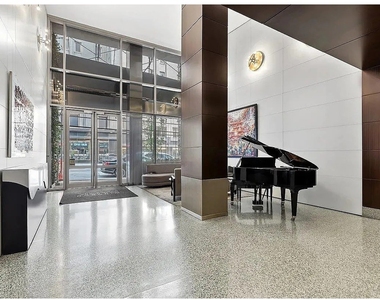 100 W 58th Street - Photo Thumbnail 16