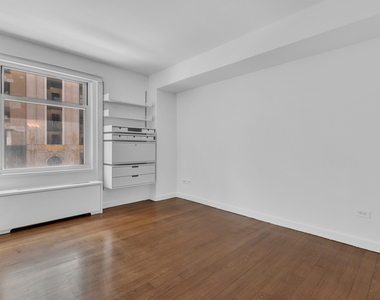 100 W 58th Street - Photo Thumbnail 11