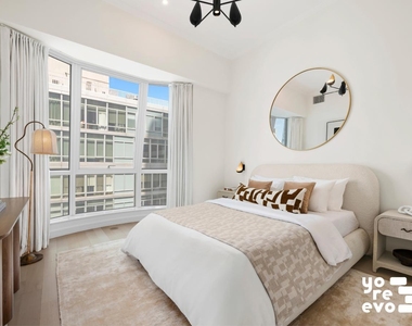 515 W 18th Street - Photo Thumbnail 3