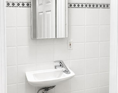 425 Riverside Drive - Photo Thumbnail 7