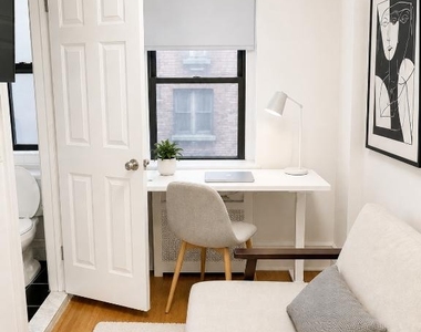 425 Riverside Drive - Photo Thumbnail 6
