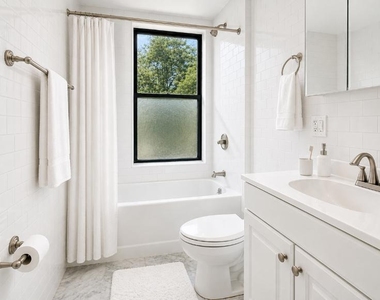 425 Riverside Drive - Photo Thumbnail 8