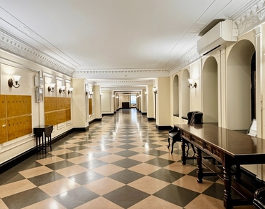 425 Riverside Drive - Photo Thumbnail 10