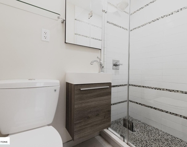 576 Henry Street - Photo Thumbnail 10