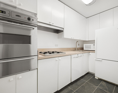 230 E 79th Street - Photo Thumbnail 4