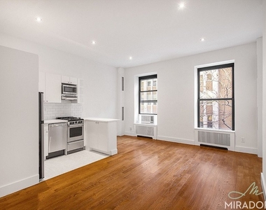37 W 16th Street - Photo Thumbnail 1