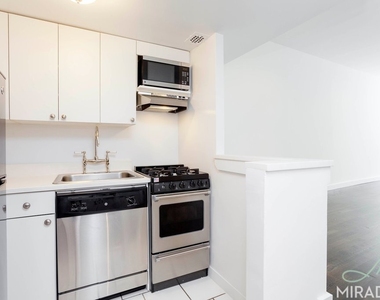 27 W 16th Street - Photo Thumbnail 1