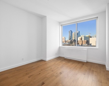 80 Dekalb Avenue - Photo Thumbnail 8
