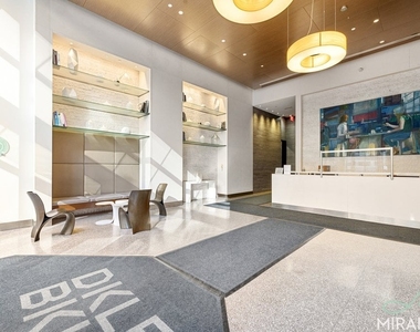 80 Dekalb Avenue - Photo Thumbnail 16