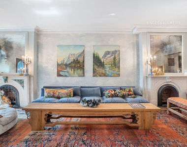 351 W 30th Street - Photo Thumbnail 2