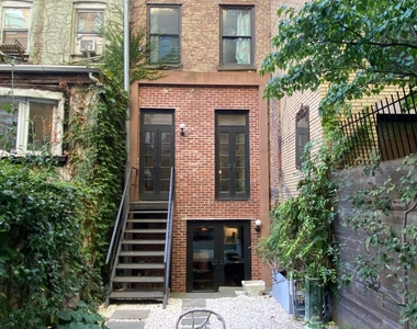 351 W 30th Street - Photo Thumbnail 17