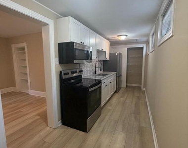 524 N Braddock Street - Photo Thumbnail 1