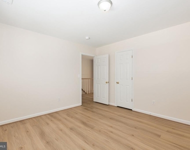 35 Fox Run Lane - Photo Thumbnail 25